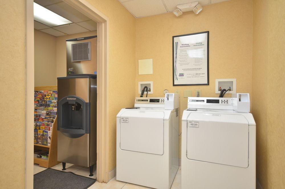 Holiday Inn Express Hotel & Suites Albuquerque Midtown By Ihg Exteriör bild