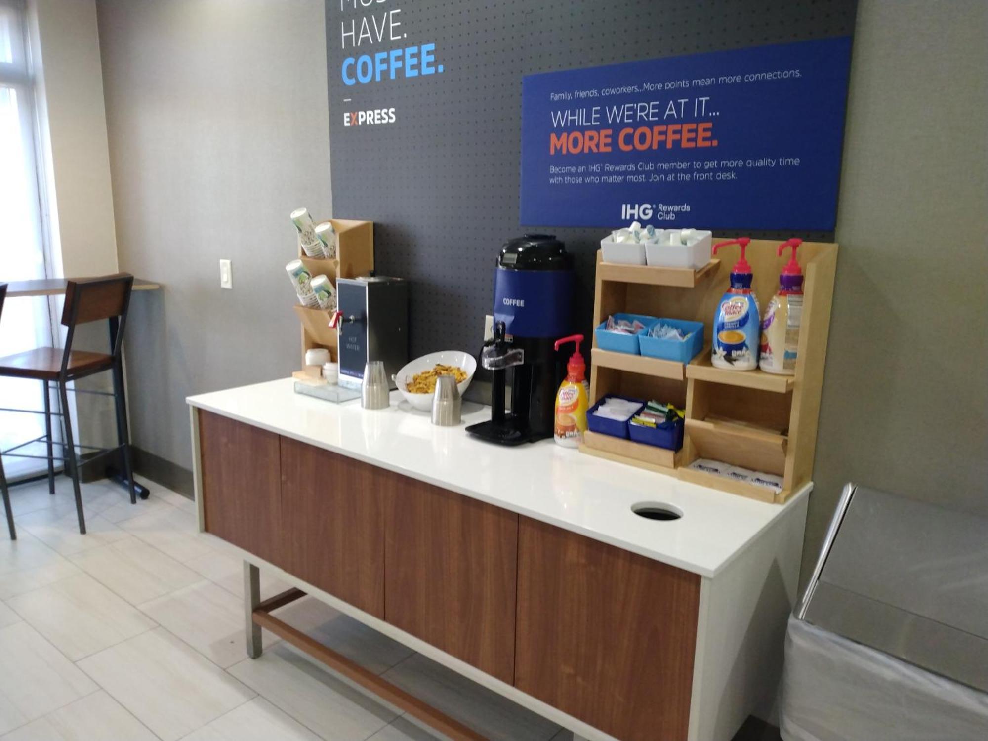 Holiday Inn Express Hotel & Suites Albuquerque Midtown By Ihg Exteriör bild