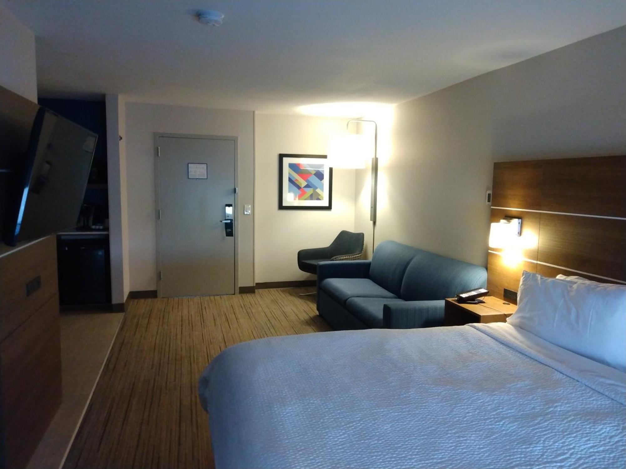 Holiday Inn Express Hotel & Suites Albuquerque Midtown By Ihg Rum bild