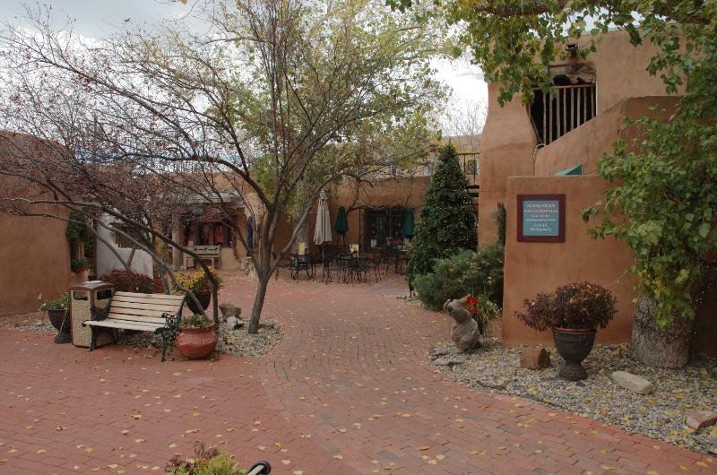 Holiday Inn Express Hotel & Suites Albuquerque Midtown By Ihg Exteriör bild
